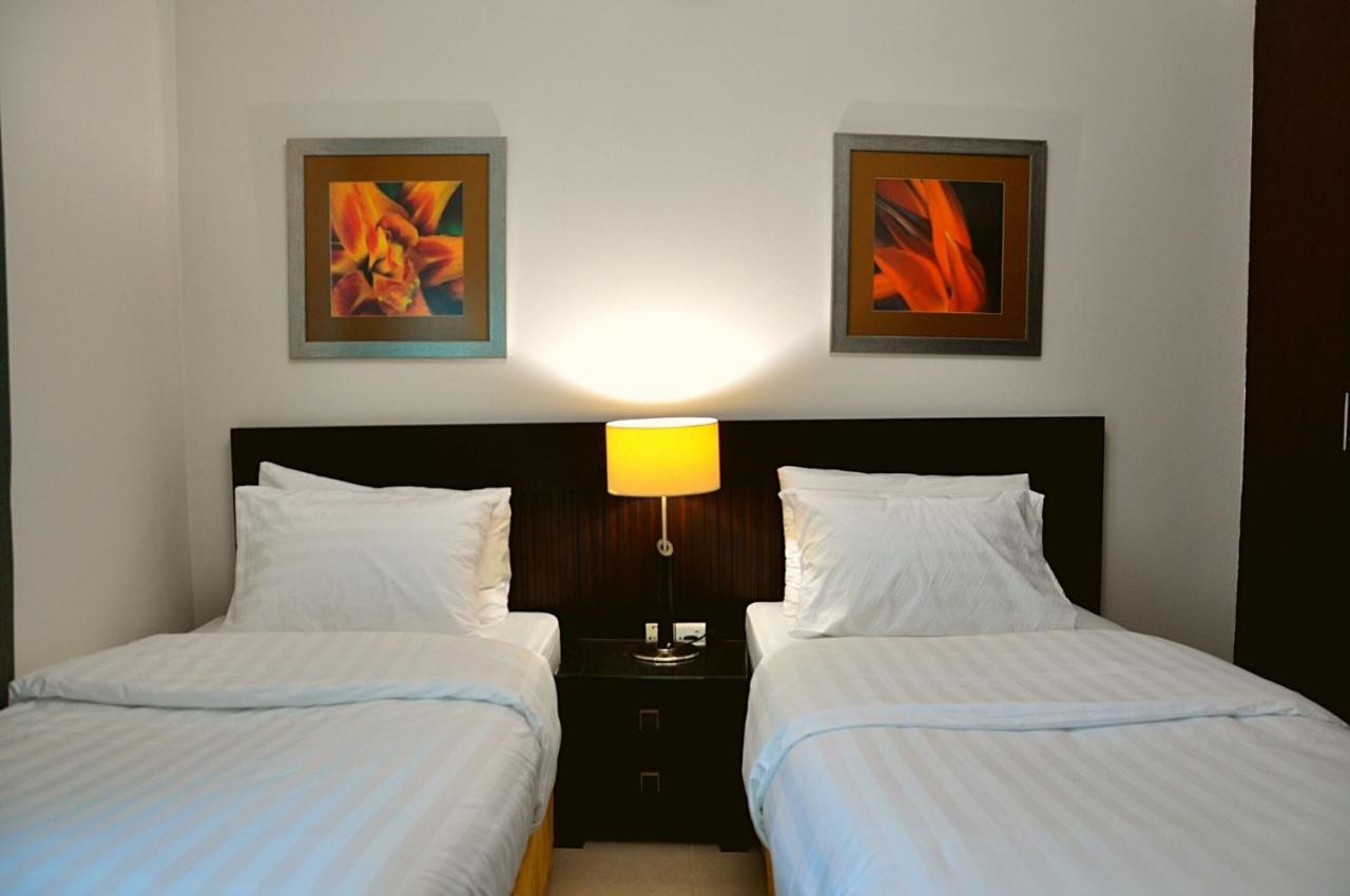 Care Holiday Homes Apartments Barsha Heights Dubai Exterior foto
