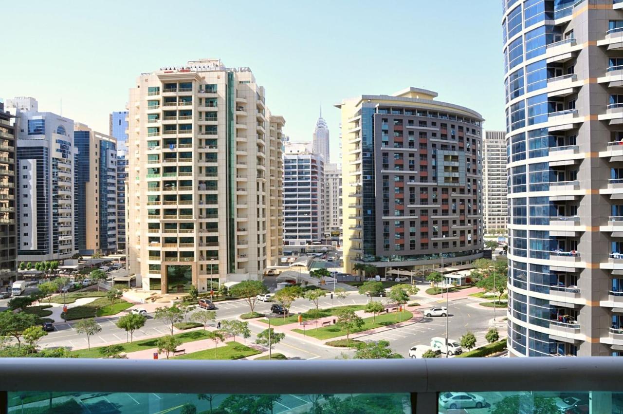 Care Holiday Homes Apartments Barsha Heights Dubai Exterior foto